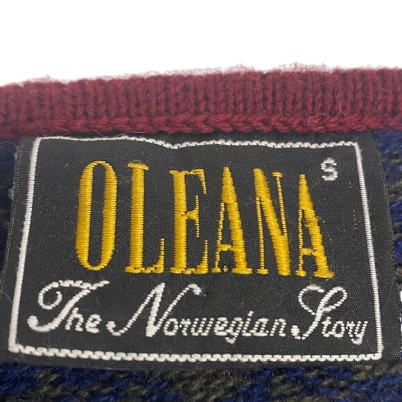 Oleana Norwegian Wool Sweater Size S V Neck snowflake design - Picture 3 of 9
